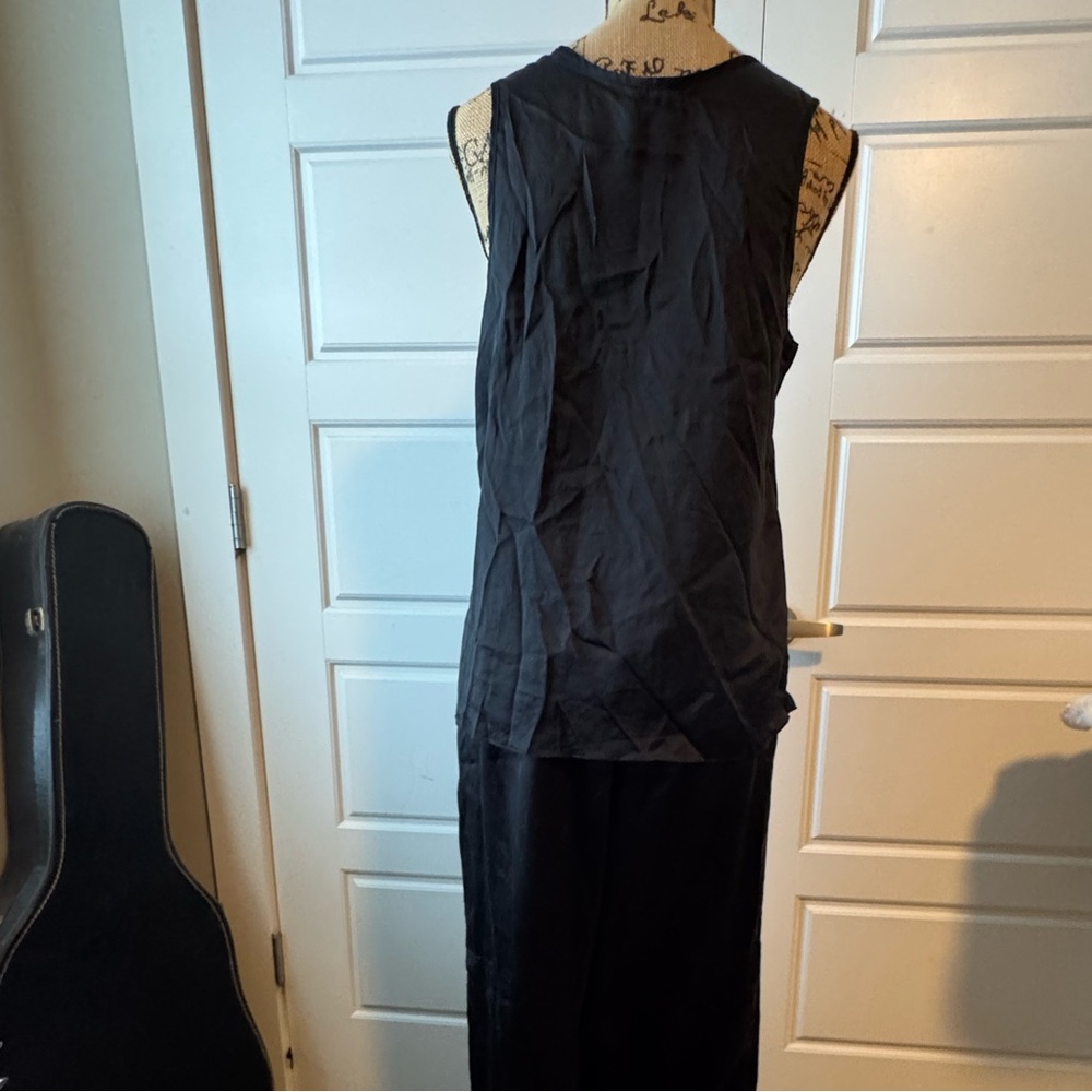 Quince Black Silk Pajamas Set - Picture 6 of 9